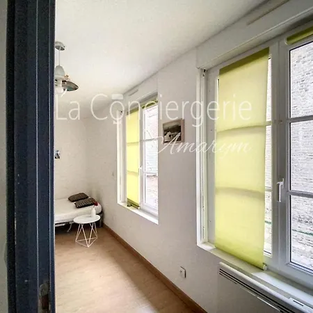 Studio A 300m De La De Apartment *