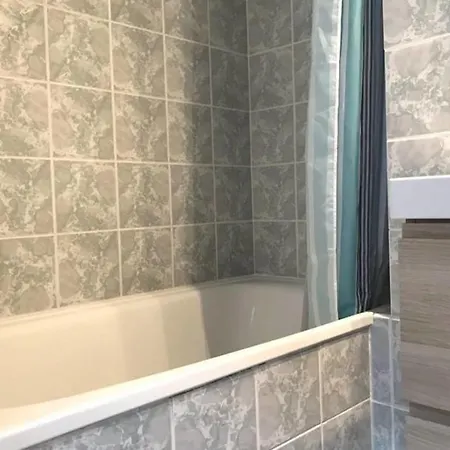 Apartment Studio A 300m De La De